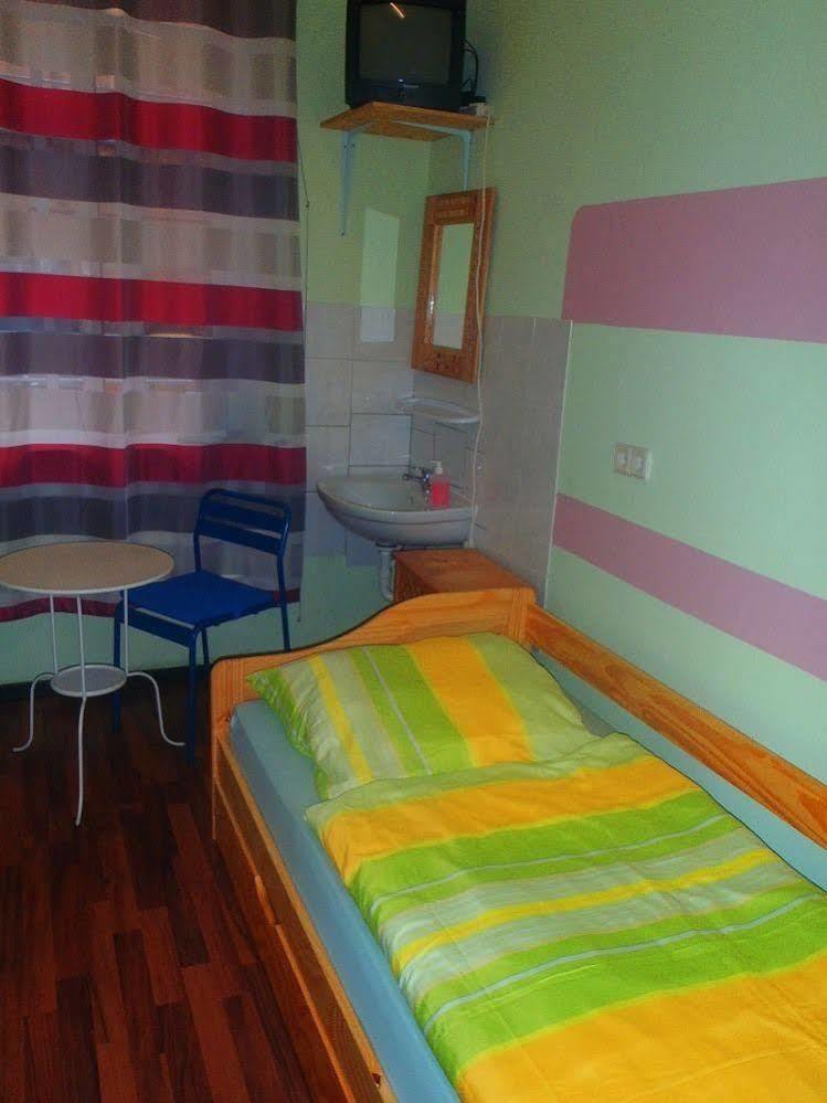 Hostel Anlema *
